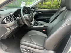2023 Toyota Camry 2.0G Luxury, белый — фото 7