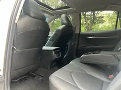 2023 Toyota Camry 2.0G Luxury, белый — фото 9