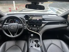 2023 Toyota Camry 2.0G Luxury, белый — фото 10