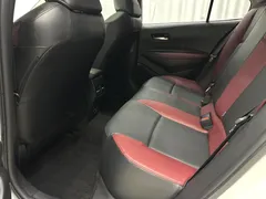 2021 Toyota Corolla 1.5L CVT GR SPORT, белый — фото 8