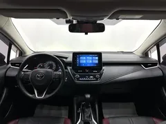 2021 Toyota Corolla 1.5L CVT GR SPORT, белый — фото 13