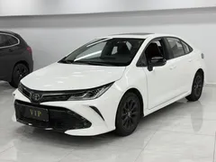 2021 Toyota Corolla 1.5L CVT GR SPORT, белый — фото 1