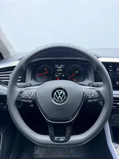 2021 Volkswagen Polo Plus 1.5L AT Colorful Tech, белый — фото 13