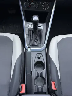2021 Volkswagen Polo Plus 1.5L AT Colorful Tech, белый — фото 15