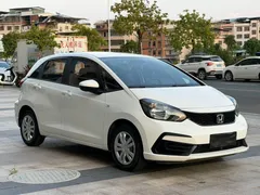 2021 Honda Fit 1.5L CVT, белый — фото 3