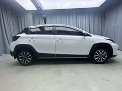 2022 Toyota Yaris L Zhixuan X 1.5L CVT Luxury Plus, белый — фото 5