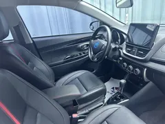 2022 Toyota Yaris L Zhixuan X 1.5L CVT Luxury Plus, белый — фото 13