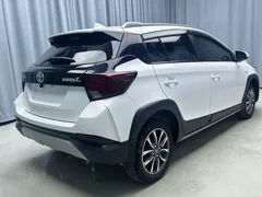 2022 Toyota Yaris L Zhixuan X 1.5L CVT Luxury Plus, белый — фото 16