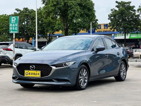 2023 Mazda Mazda3 2.0L AT