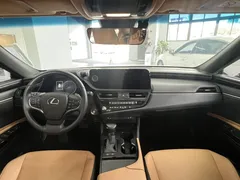 2022 Lexus ES 200 Excellence, белый — фото 8