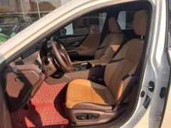 2022 Lexus ES 200 Excellence, белый — фото 12