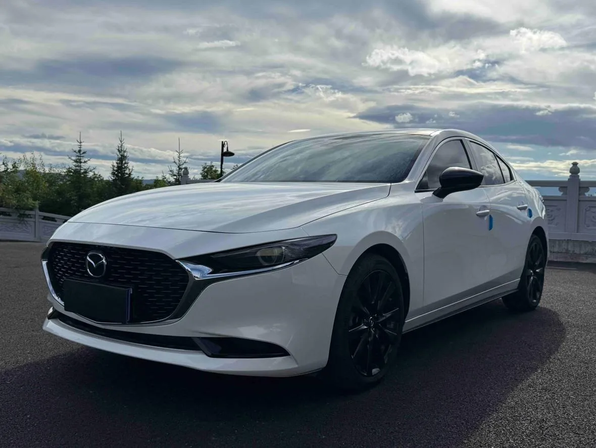2022 Mazda Mazda3 2.0L AT