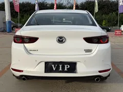 2022 Mazda Mazda3 2.0L AT, белый — фото 9