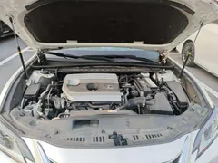 2021 Lexus ES 200 Excellence, белый — фото 3