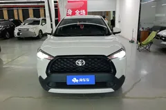 2023 Toyota Corolla Cross 2.0L CVT Elite, белый — фото 2
