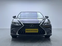 2022 Lexus ES 200 Excellence, чёрный — фото 2