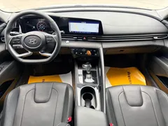 2022 Hyundai Elantra 1.5L CVT LUX Premium, белый — фото 11