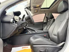 2022 Hyundai Elantra 1.5L CVT LUX Premium, белый — фото 15