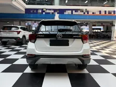 2022 Toyota Yaris L Zhixuan X 1.5L CVT Luxury Plus, белый — фото 12
