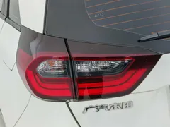 2021 Honda Fit 1.5L CVT, белый — фото 19