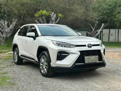 2021 Toyota Wildlander 2.0L 2WD Luxury, белый — фото 3