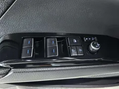 2021 Toyota Camry 2.5G Luxury, белый — фото 11