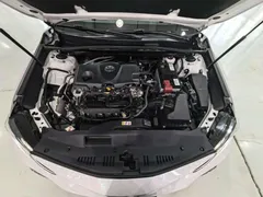 2021 Toyota Camry 2.5G Luxury, белый — фото 16