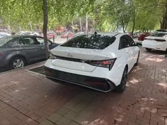 2023 Hyundai Elantra 1.5L CVT GLX Elite, белый — фото 5
