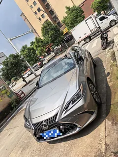 2022 Lexus ES 200 Excellence — фото 5
