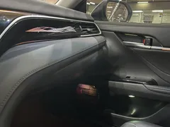 2023 Toyota Camry 2.5G Luxury, белый — фото 10