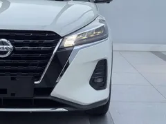 2022 Nissan Kicks 1.5L XV CVT Luxury, белый — фото 3
