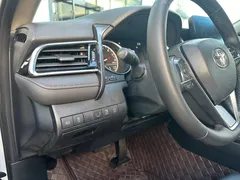2021 Toyota Camry 2.0G Luxury, белый — фото 17