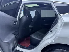 2022 Toyota Harrier 2.0L CVT 2WD Premium, белый — фото 10