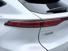 2022 Toyota Harrier 2.0L CVT 2WD Premium, белый — фото 17