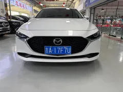 2022 Mazda Mazda3 2.0L AT, белый — фото 2