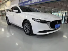 2022 Mazda Mazda3 2.0L AT, белый — фото 3