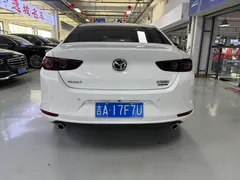 2022 Mazda Mazda3 2.0L AT, белый — фото 6