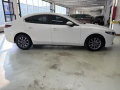 2022 Mazda Mazda3 2.0L AT, белый — фото 8