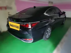 2022 Lexus ES 200 Excellence, чёрный — фото 2