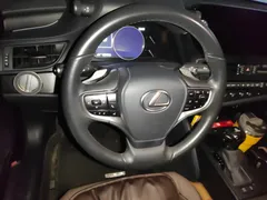 2022 Lexus ES 200 Excellence, чёрный — фото 7