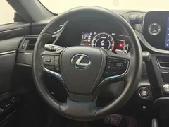 2022 Lexus ES 200 Excellence, синий — фото 10