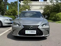 2023 Lexus ES 260 Excellence — фото 2
