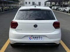 2021 Volkswagen Polo Plus 1.5L AT Panoramic, белый — фото 4