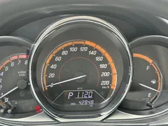 2022 Toyota Yaris L Zhixuan X 1.5L CVT Luxury Plus, белый — фото 12