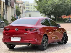 2022 Mazda Mazda3 2.0L AT, красный — фото 4