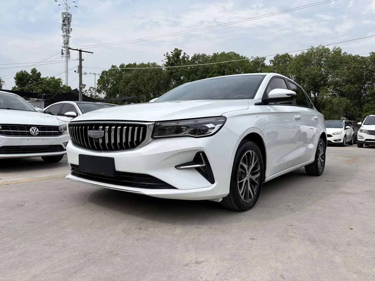 2023 Geely Emgrand 4th Gen 1.5L CVT Premium Champion
