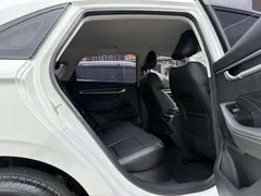2023 Geely Emgrand 4th Gen 1.5L CVT Premium Champion, белый — фото 9