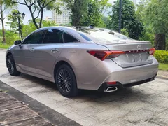 2022 Toyota Avalon 2.5L Touring Premium — фото 4