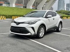 2021 Toyota C-HR 2.0L Comfort, белый — фото 1
