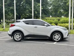 2021 Toyota C-HR 2.0L Comfort, белый — фото 4